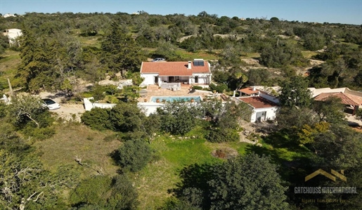 Villa mit Pool in Loule Algarve