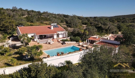 Villa mit Pool in Loule Algarve