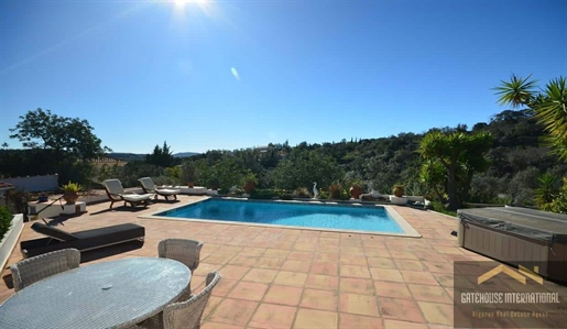 Villa With Pool in Loule Algarve