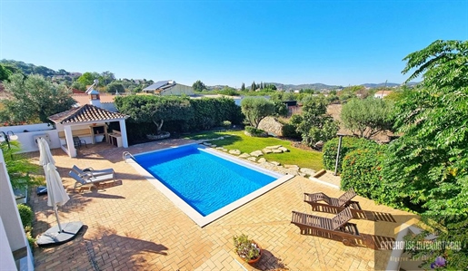 Villa de 4 Chambres à vendre à Sao Bras de Alportel Algarve