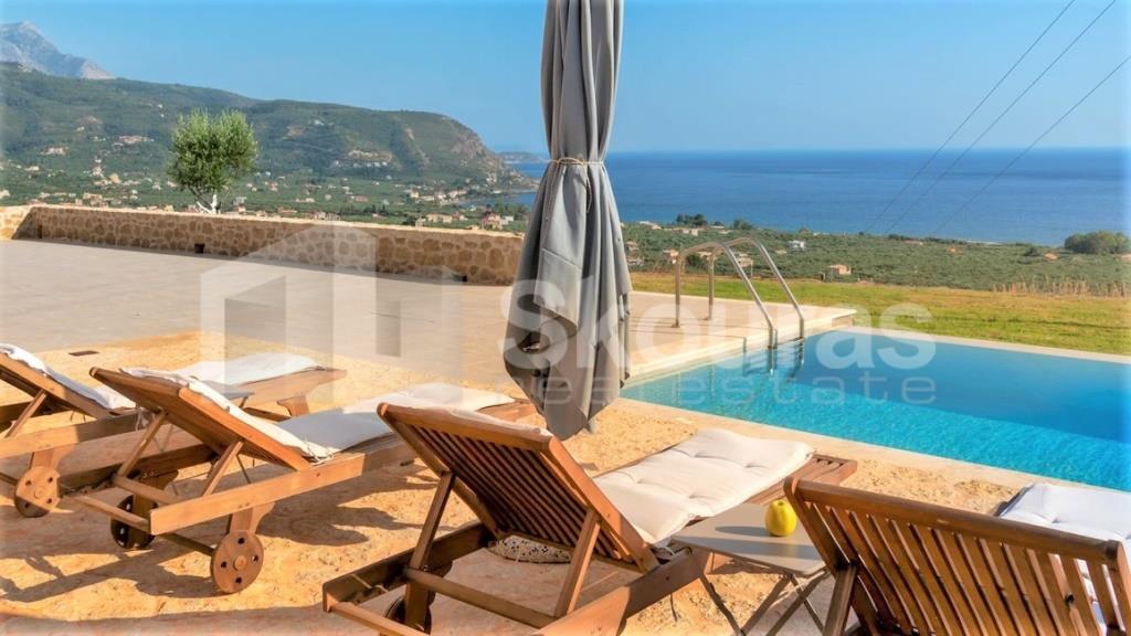 (For Sale) Residential Villa || Messinia/Lefktro-Kardamyli - 194 Sq.m, 3 Bedrooms, 1.100.000€