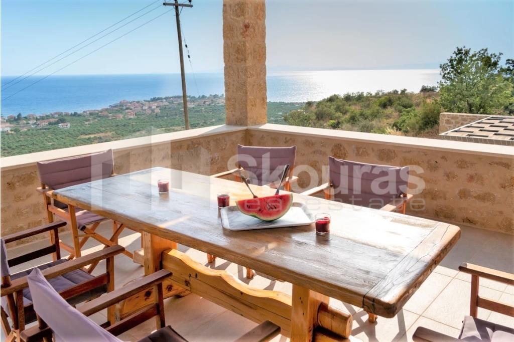 (For Sale) Residential Villa || Messinia/Lefktro-Kardamyli - 194 Sq.m, 3 Bedrooms, 1.100.000€