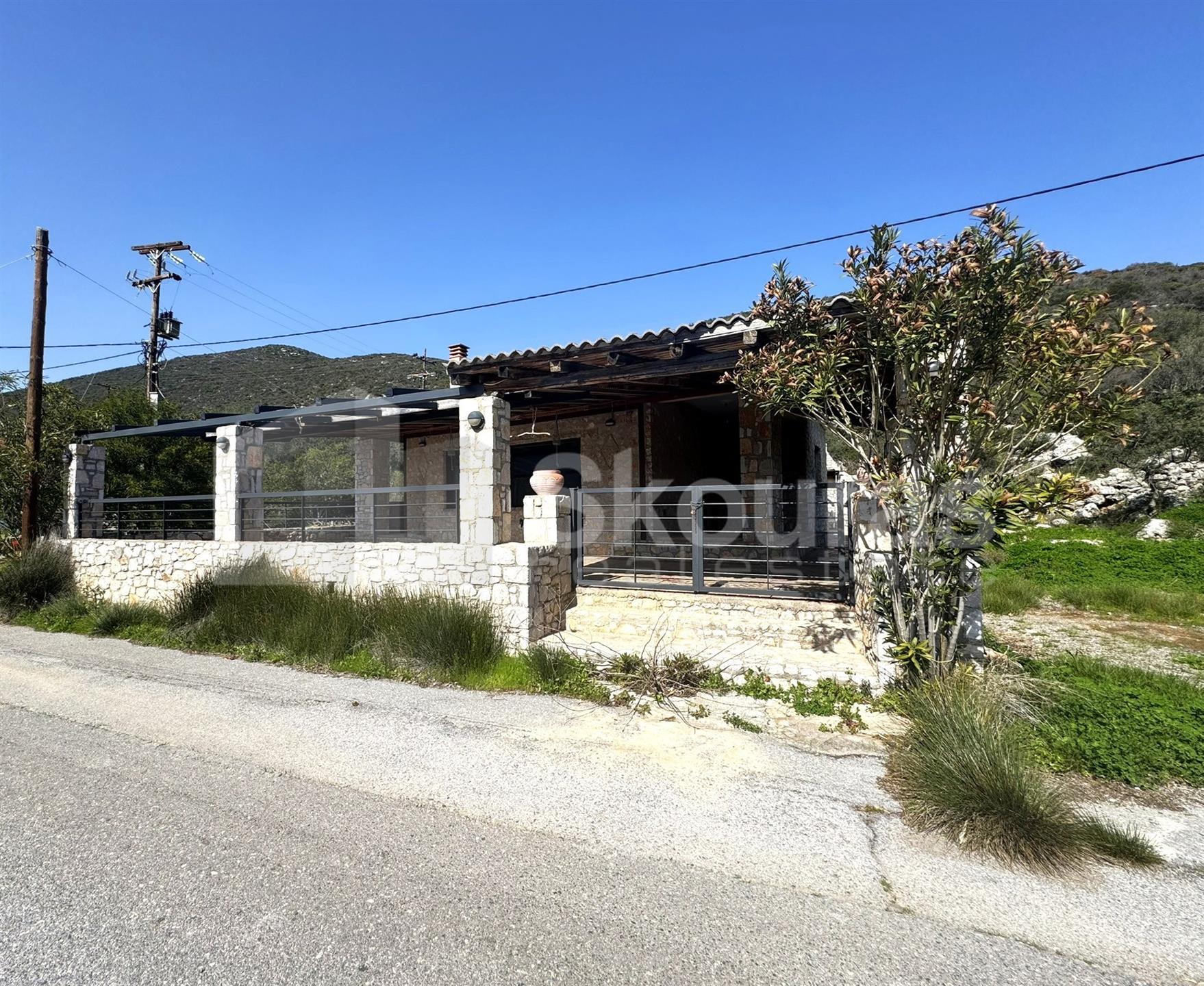 - Detached house For sale, Zarakas, 70 sq.m., €250.000