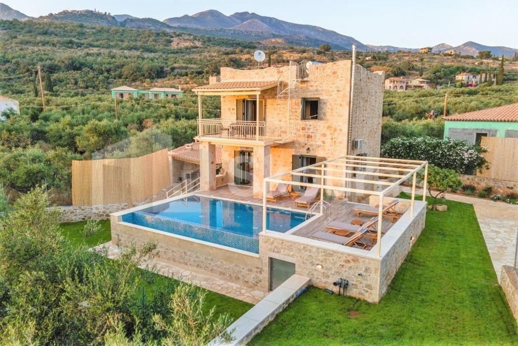 - Detached house For sale, Lefktros, 100 sq.m., €450.000