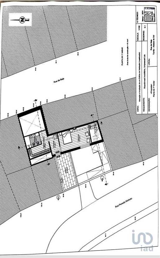 Casa tradicional T2 em Torrão de 148,00 m²