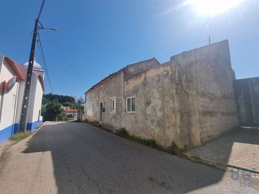 Village house with 2 Rooms in Lisboa with 63,00 m²