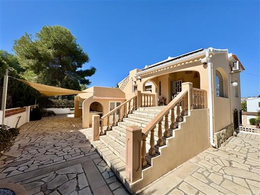House with independent apartment and open views, Rebaldi, Javea