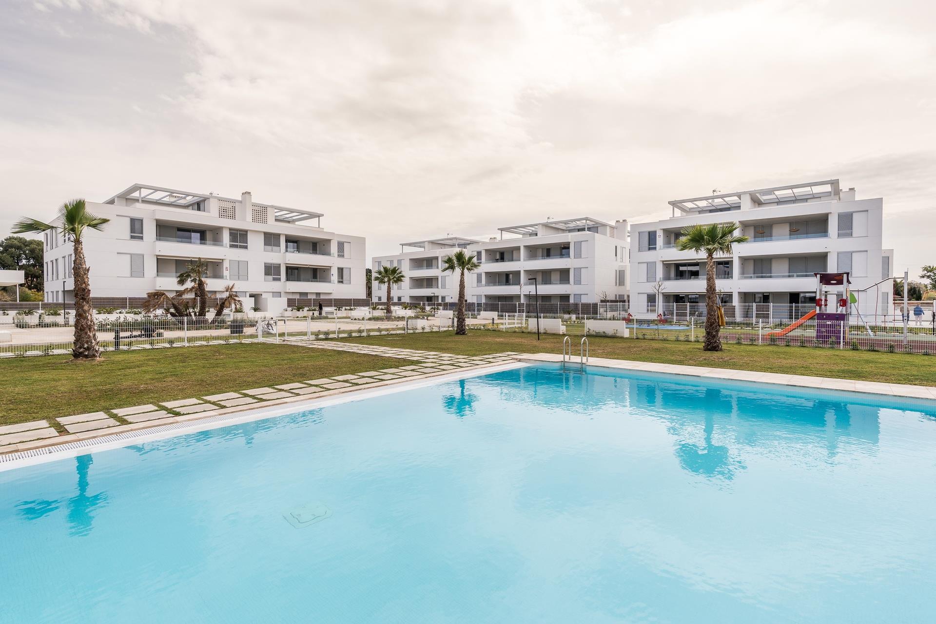 Newly built apartment with 3 bedrooms on Augusta Avenue, Jávea.