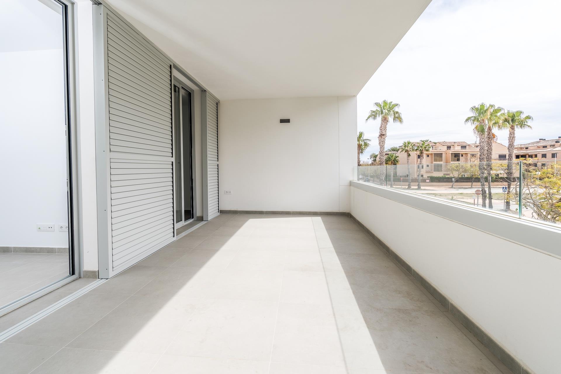 Newly built apartment with 3 bedrooms on Augusta Avenue, Jávea.