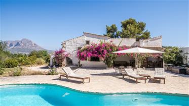 Finca with character and views of the Montgó, Lluca, Javea