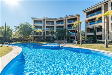 Ground floor in a luxurious residential complex 100m from the beach, Jávea.