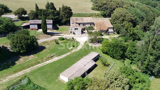 Altes Bauernhaus zum Renovieren auf mehr als 4 Hektar Land...