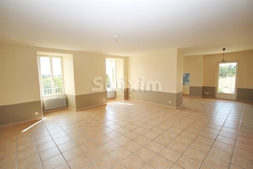 Investment property with 4 apartments