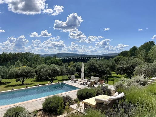 Provence Verte! Exclusif, une magnifique propriété avec superbe vue.
