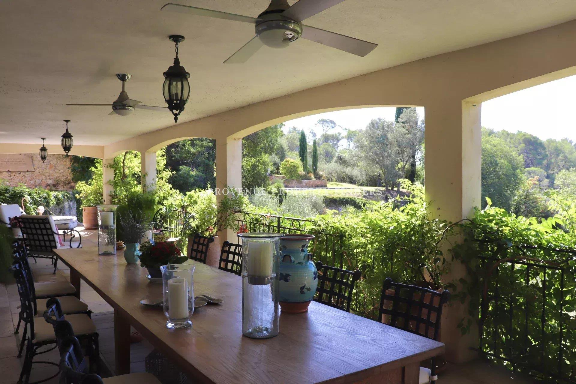 A unique 18th century Estate (B&B) for sale of 600m2. Livingspace on 7 ha.