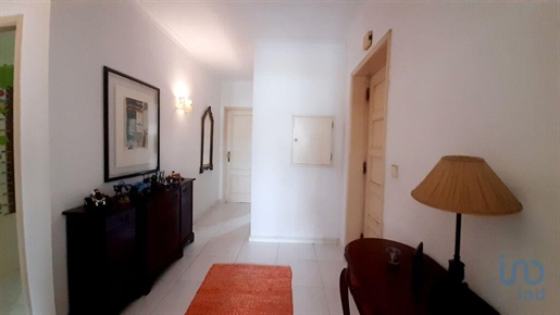 Apartment with 2 Rooms in Porto with 103,00 m²