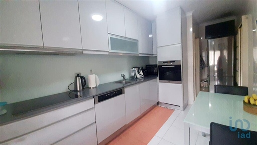 Appartement met 2 Kamers in Porto met 103,00 m²