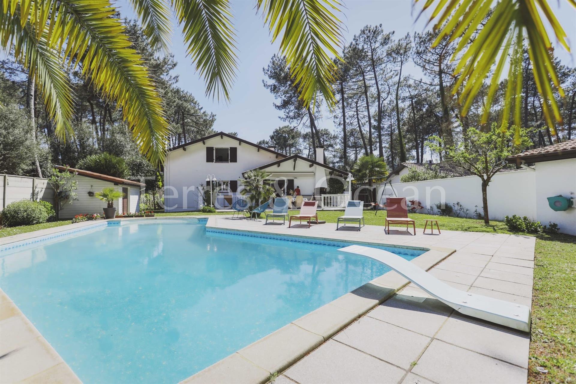 Charming Landaise In Hossegor
