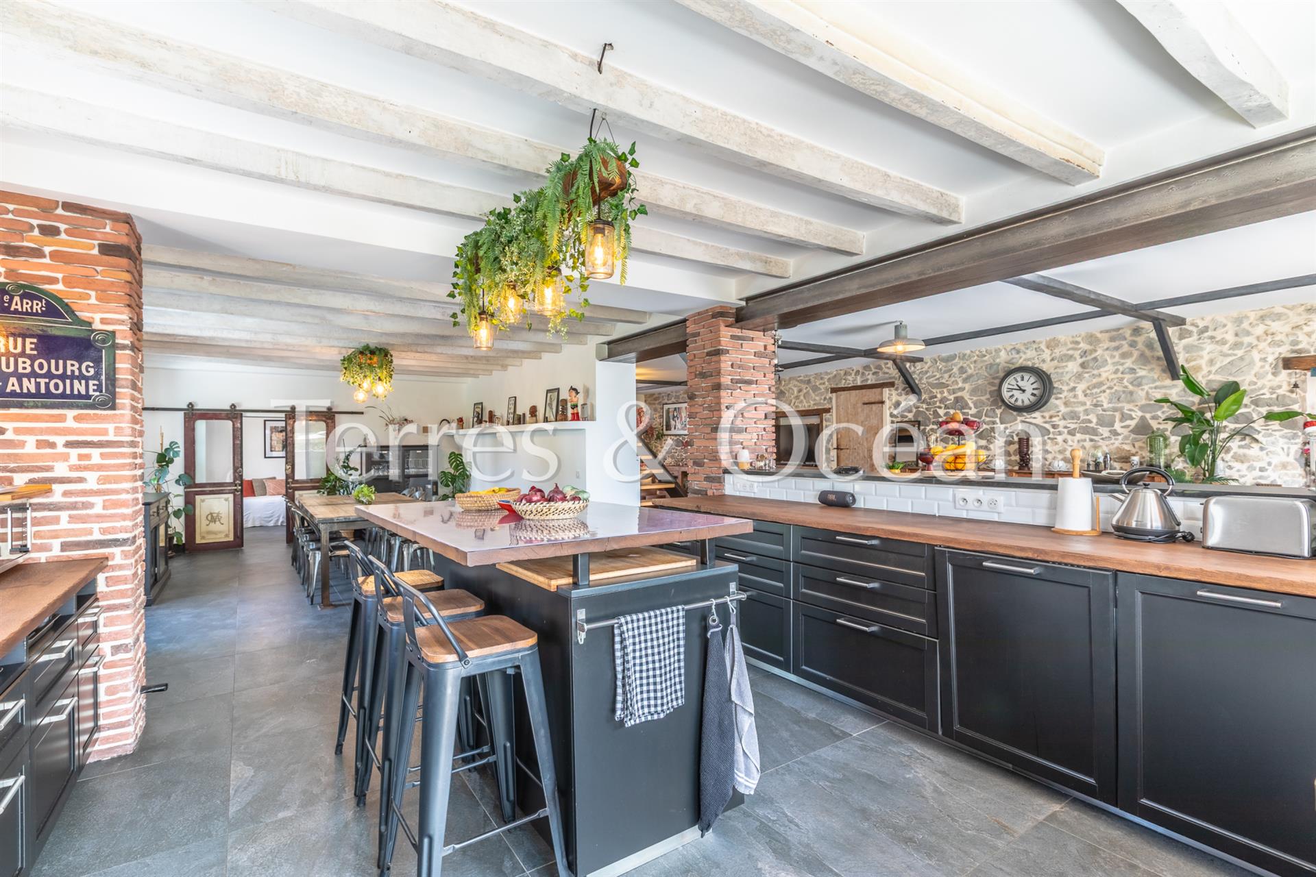 Superb Renovated Farmhouse Saubrigues