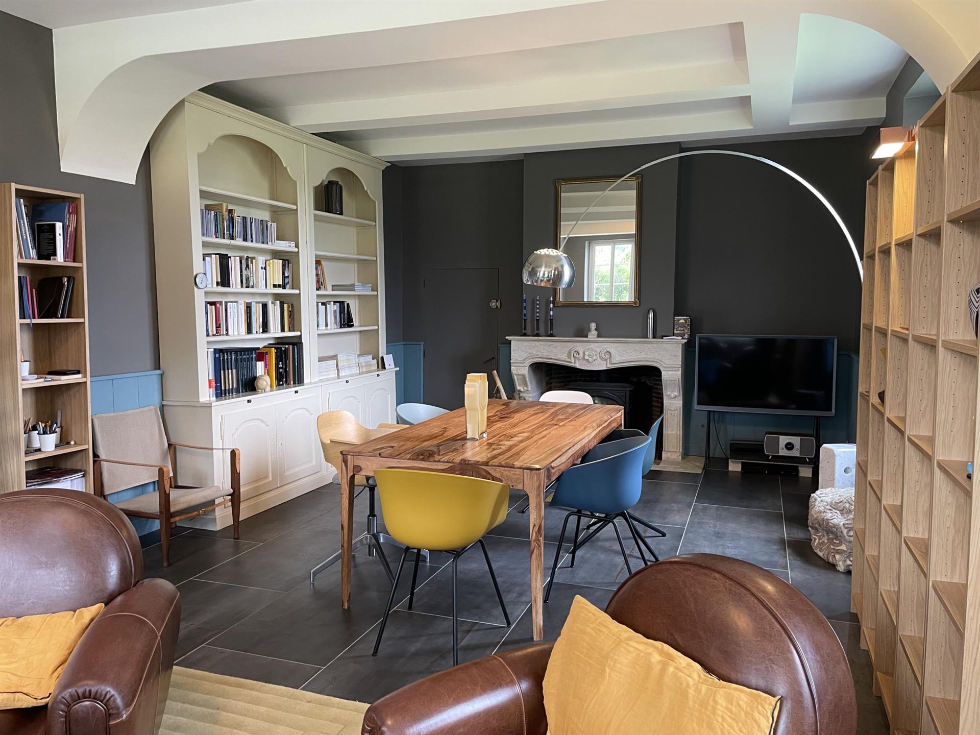 Near Montreal and Eauze, Gascon Mansion with old converted winery, swimming pool and garage