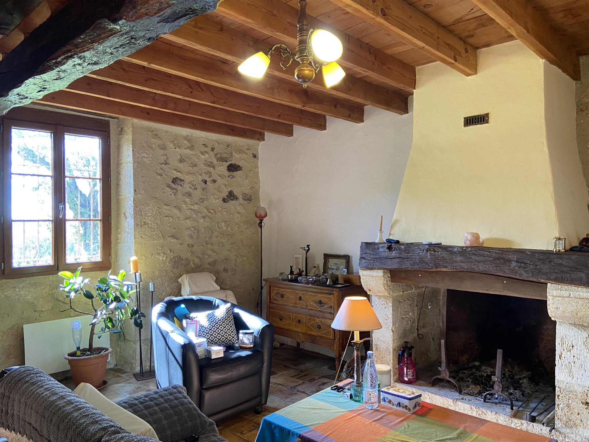 Country house with outbuilding and view of the countryside near Montreal du Gers