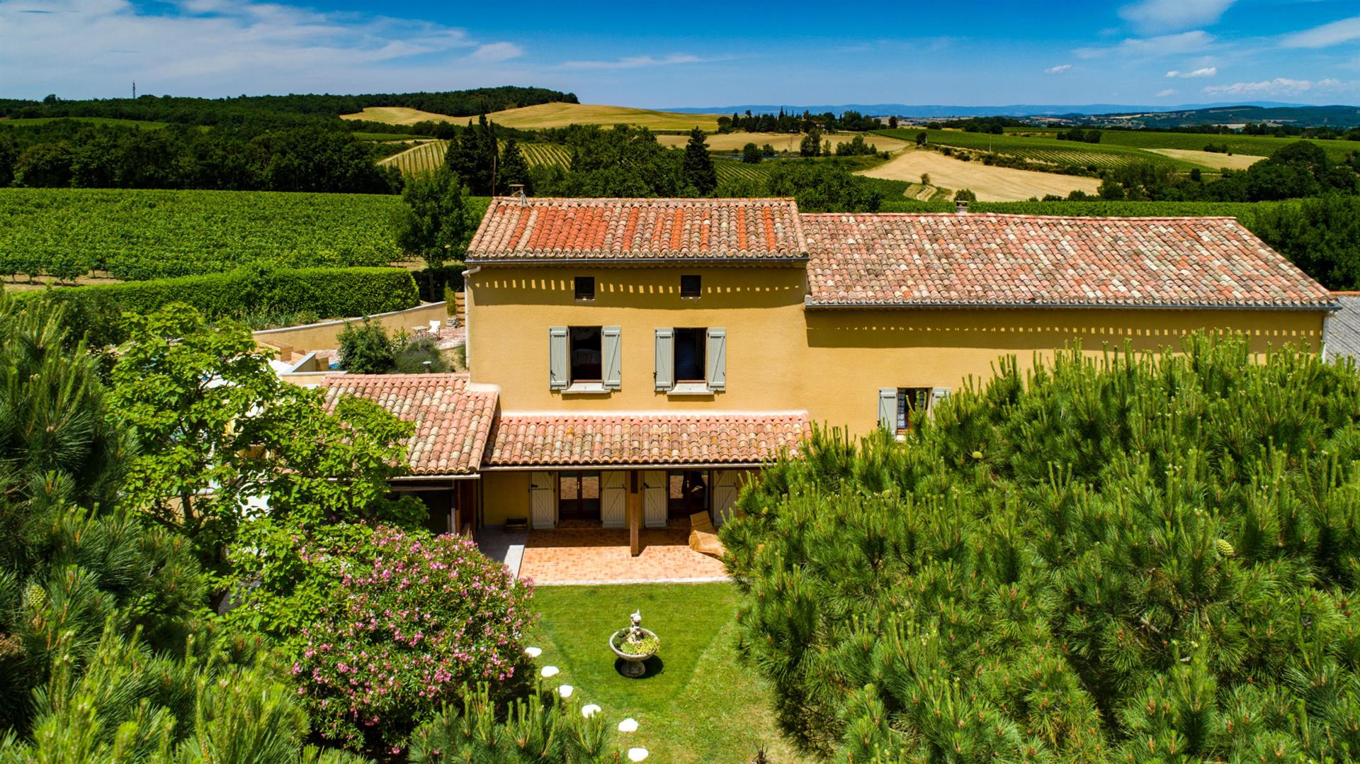 Exceptional wine estate on 36 hectares in the Aude