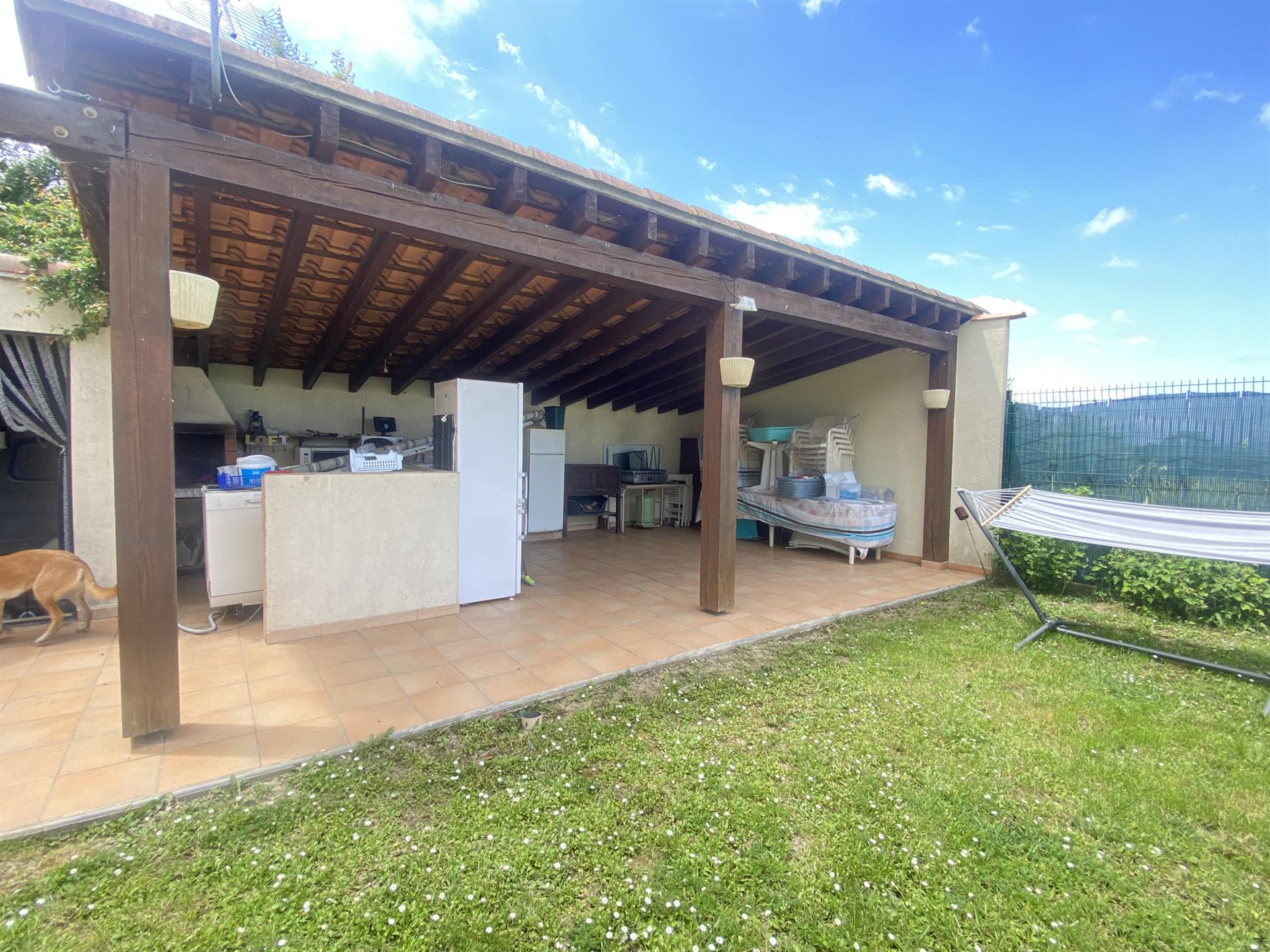 Compra: Vivenda (11300)