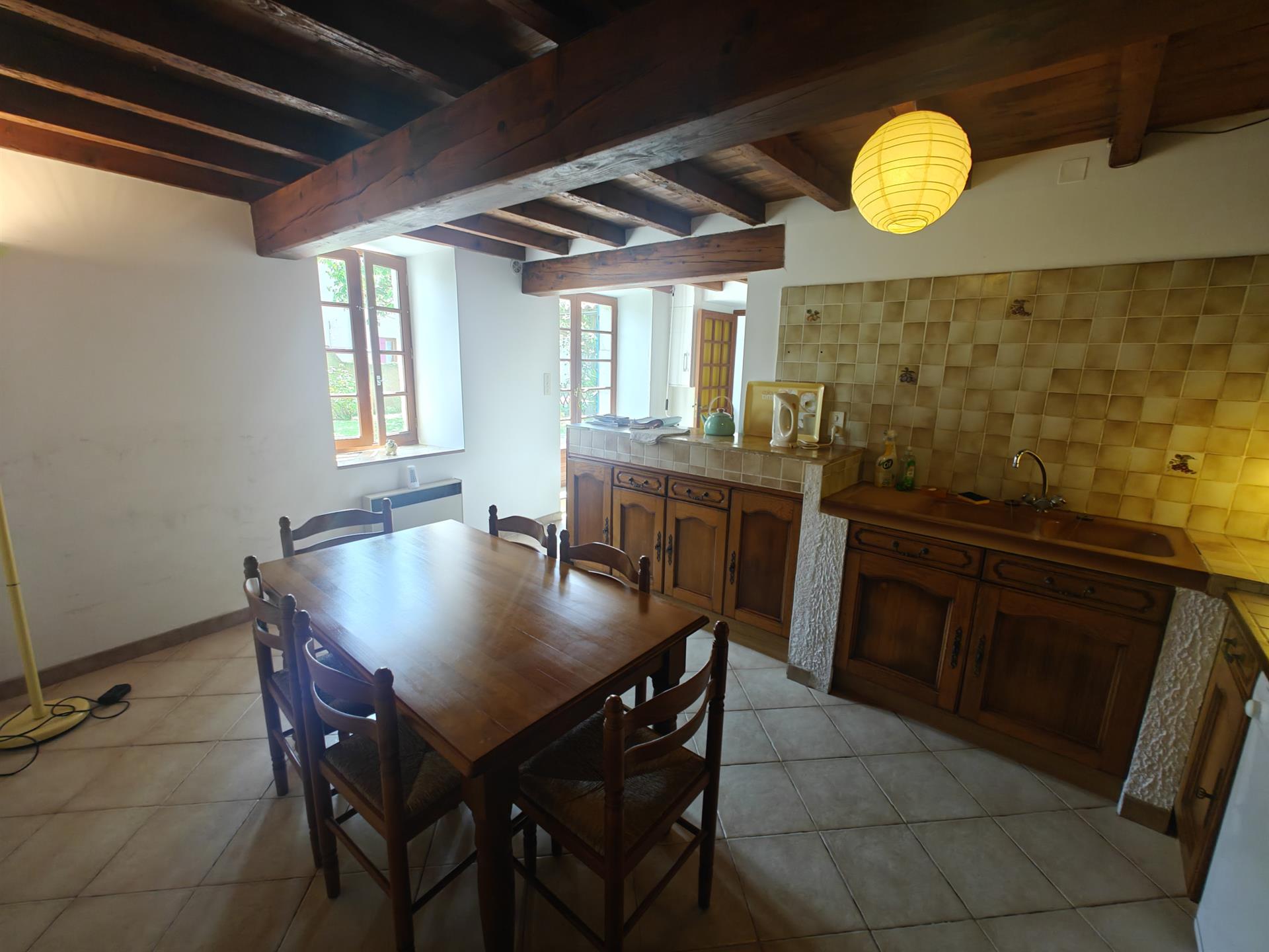 Charming village house in Razès - With courtyard and small garden