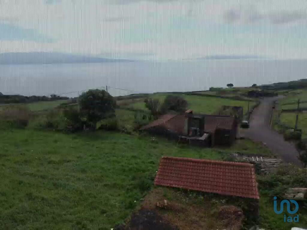 Home / Villa with 2 Rooms in Rosais with 129,00 m²