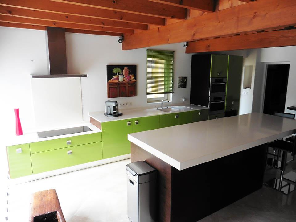Exceptional property 179m2 Hab (7P-3Br) + 160m2 to finish fitting out on approximately 7,208m2 of la