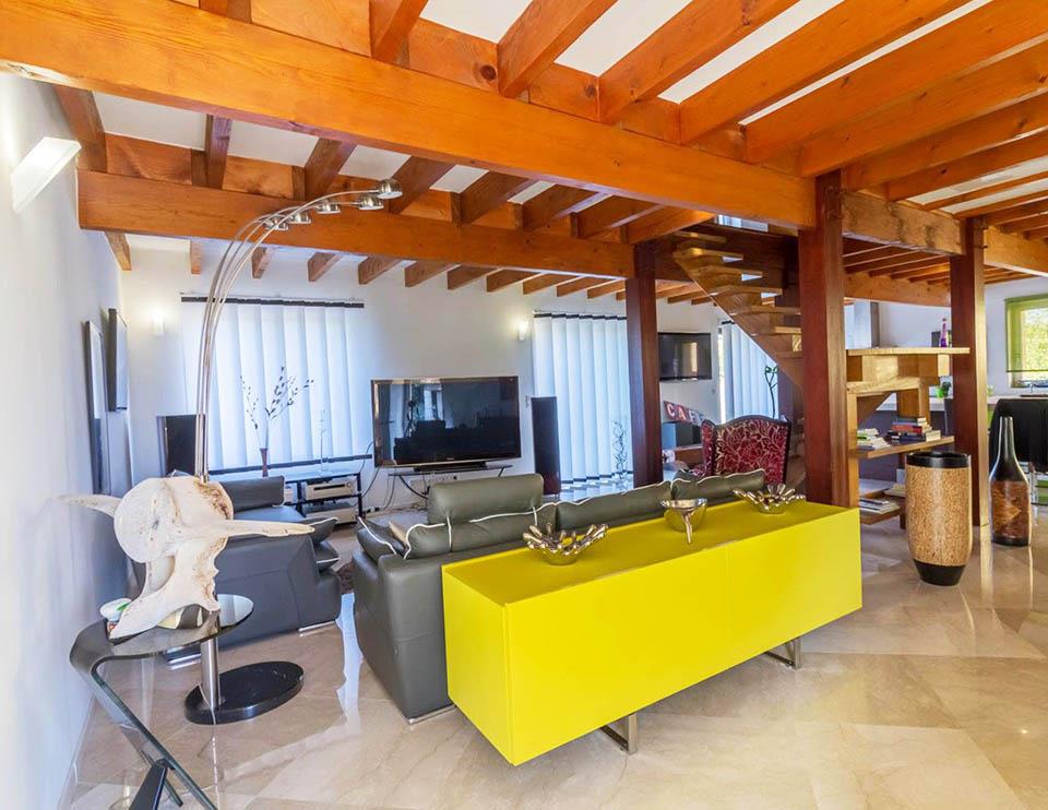 Exceptional property 179m2 Hab (7P-3Br) + 160m2 to finish fitting out on approximately 7,208m2 of la