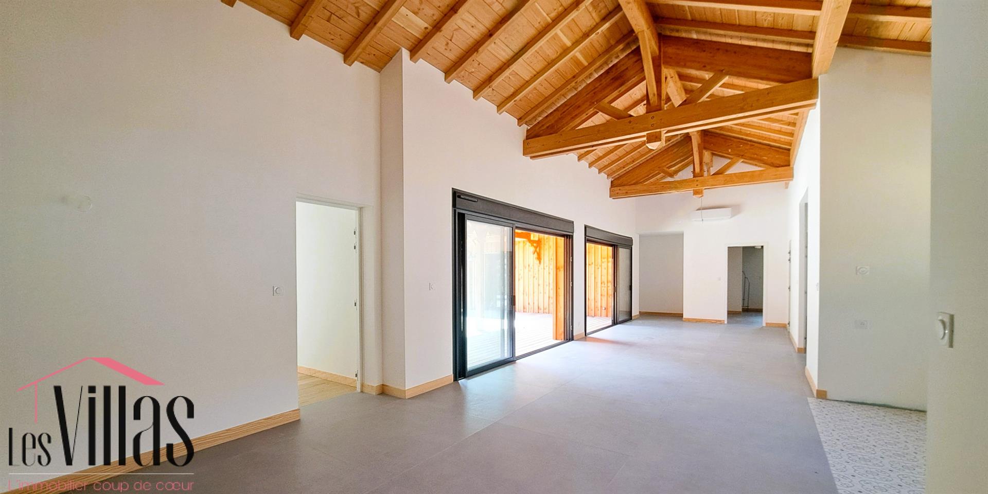 Lège Bourg: Modern and Elegant Villa in Ferret Capien Style Reduced Notary Fees