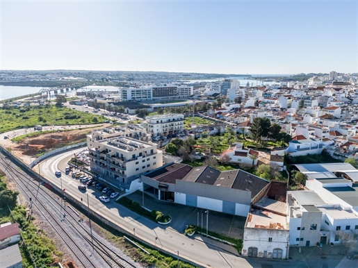 Land in Riverside Zone, Portimão