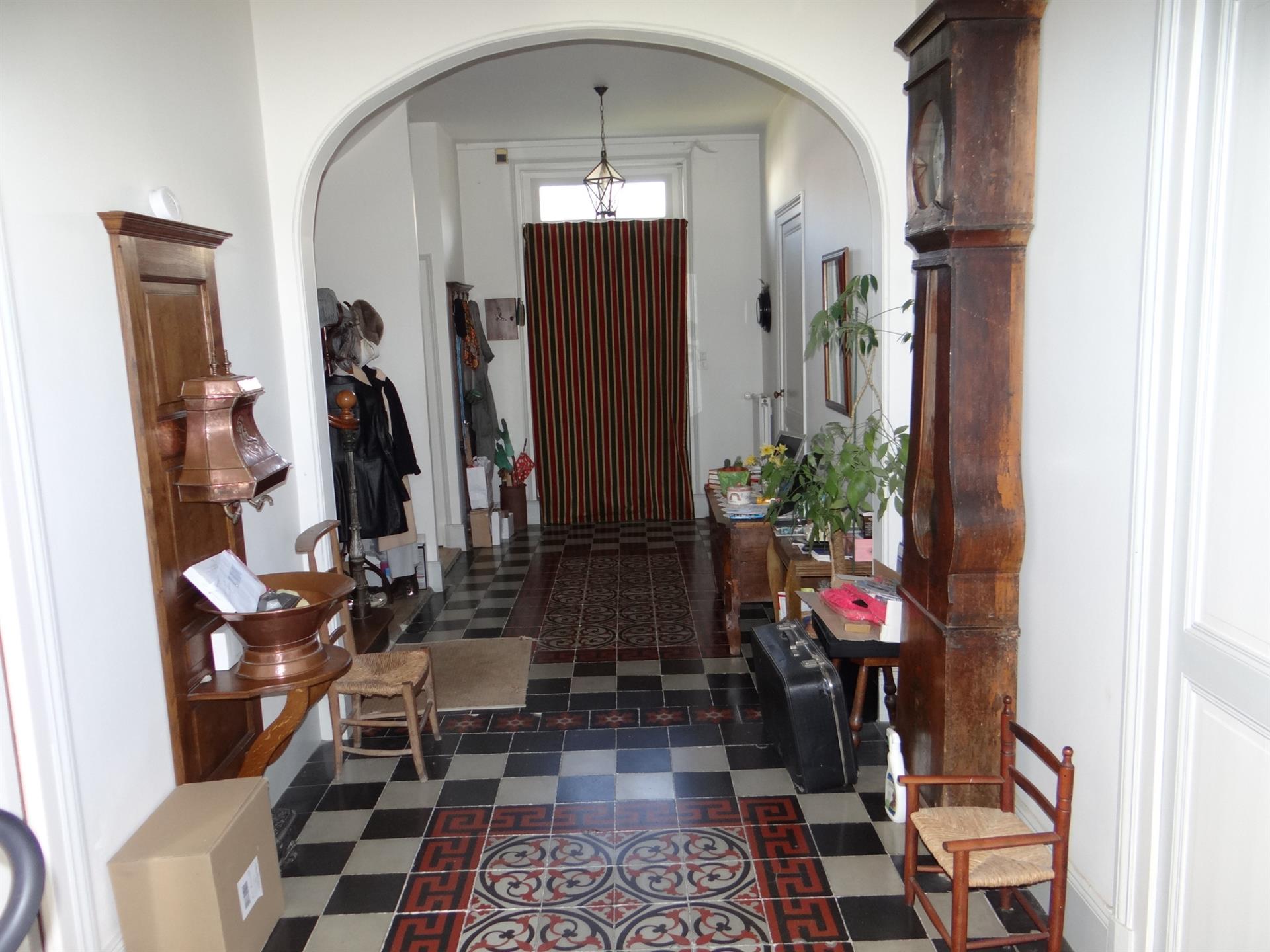 Sale detached house