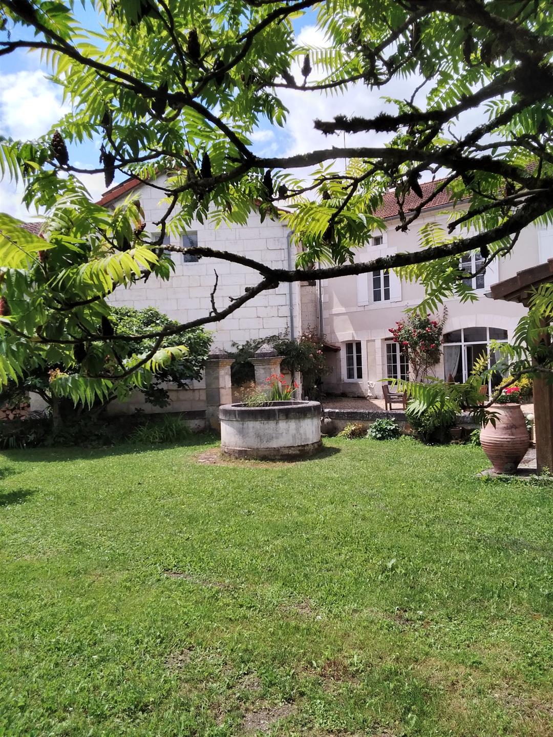 Charm and subtle character for this vast stone house in Périgord Vert.