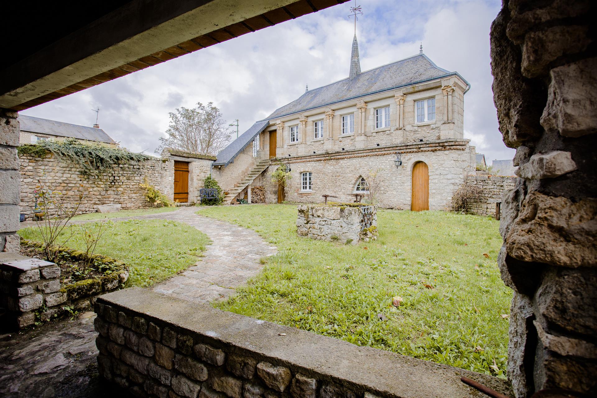 Kupnja: Kuća (45300)