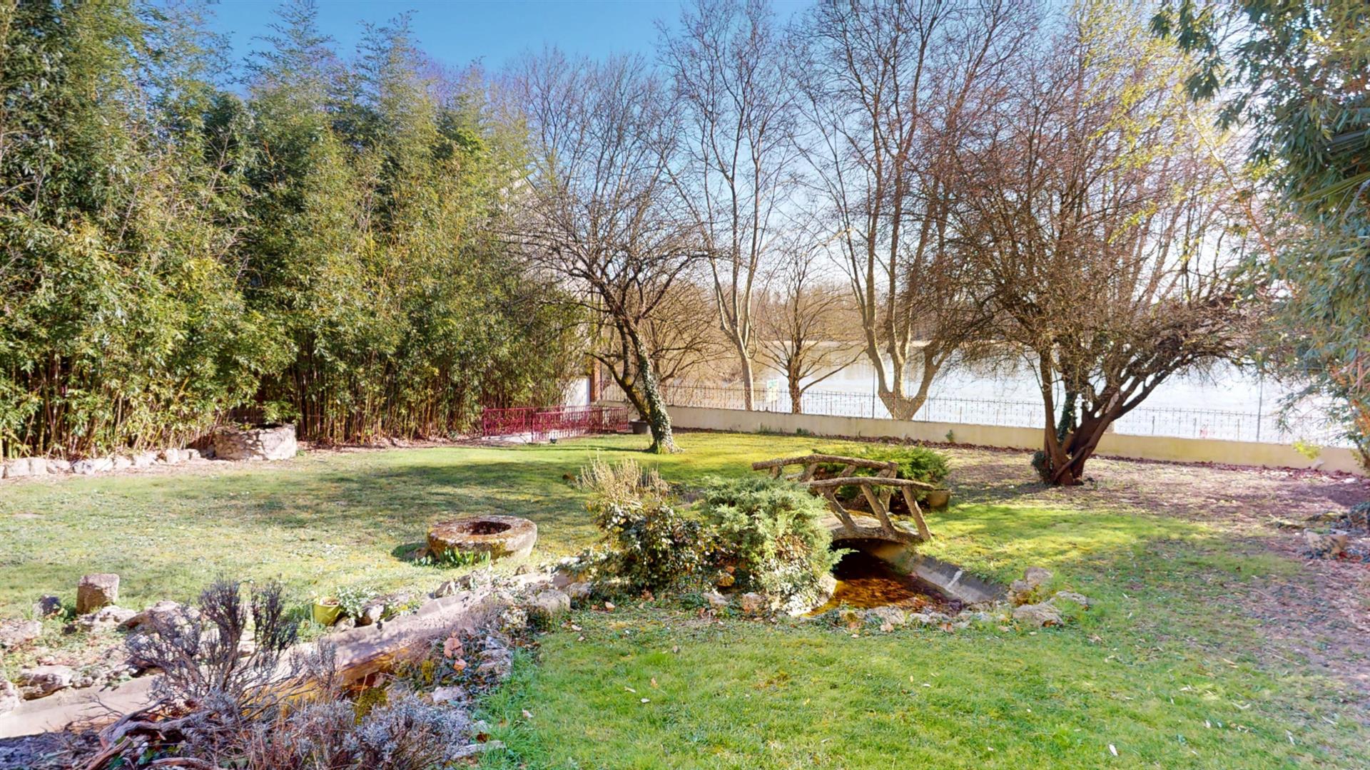 Orléans -Banks of the Loire- Private mansion