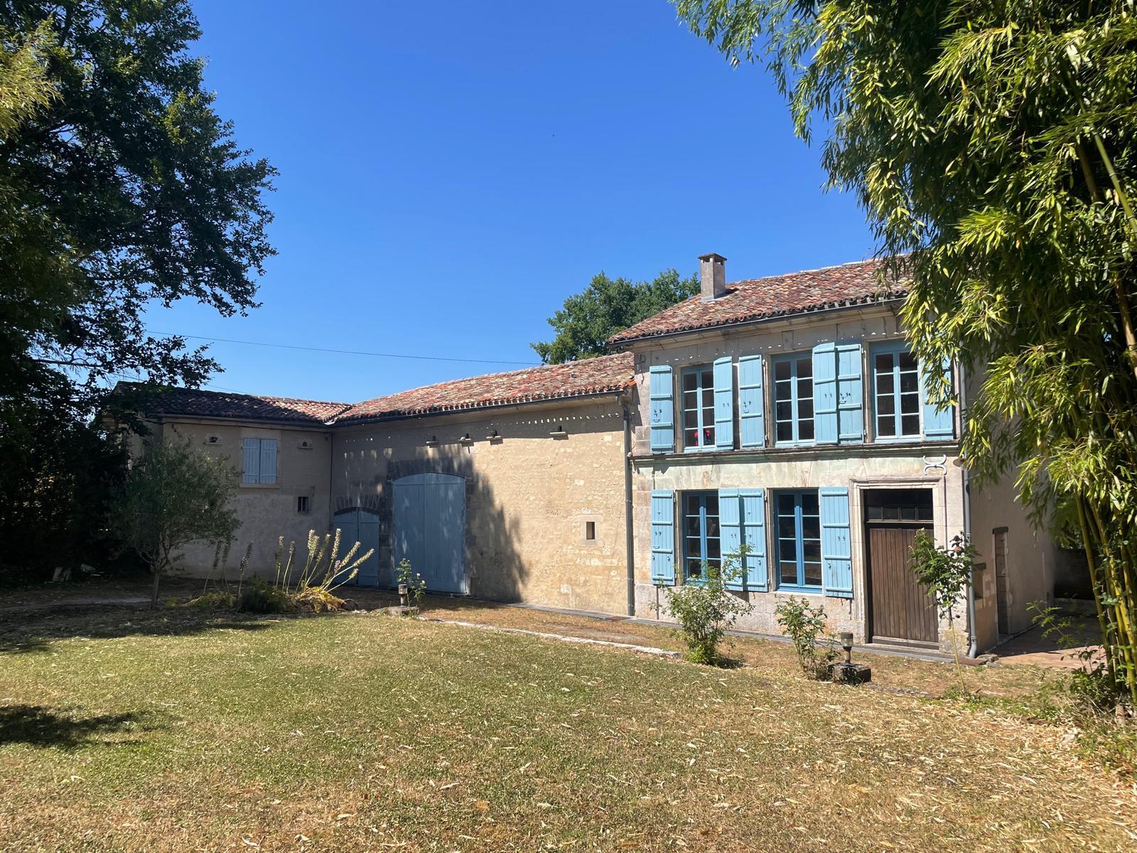 Barbezieux-Saint-Hilaire (16) Authentic eighteenth-century mill in a bucolic setting