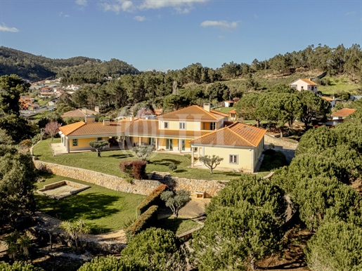 Villa 5 pièces +2 à Monte da Várzea Casais do Forno
