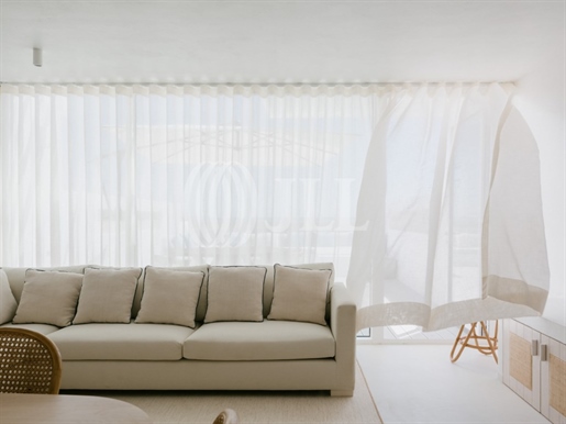 3-Bedroom villa with private terrace in Fuseta, Faro.