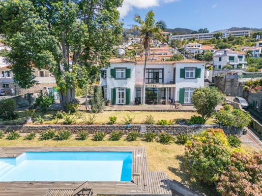 5-Bedroom villa with pool in Funchal, Madeira