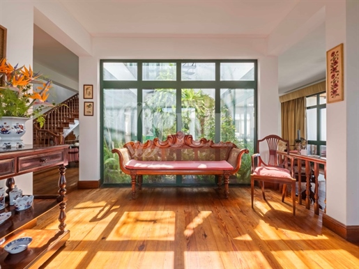 5-Bedroom villa with pool in Funchal, Madeira