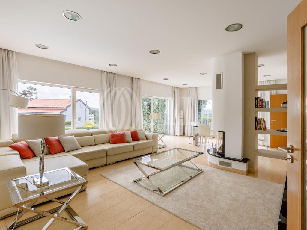 T6 Duplex Villa with Swimming Pool, Caldas da Rainha