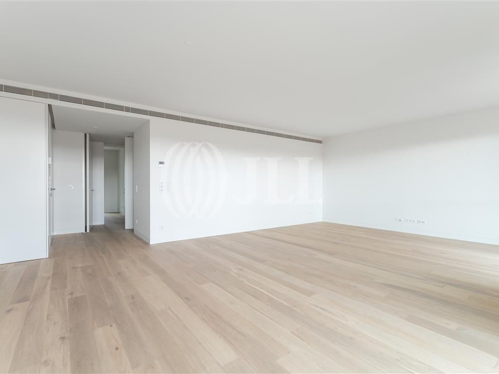 4 Bedroom Apartment with Parking Villa Infante