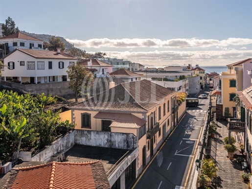 Moradia T4 em Santa Maria Maior, no Funchal, Madeira