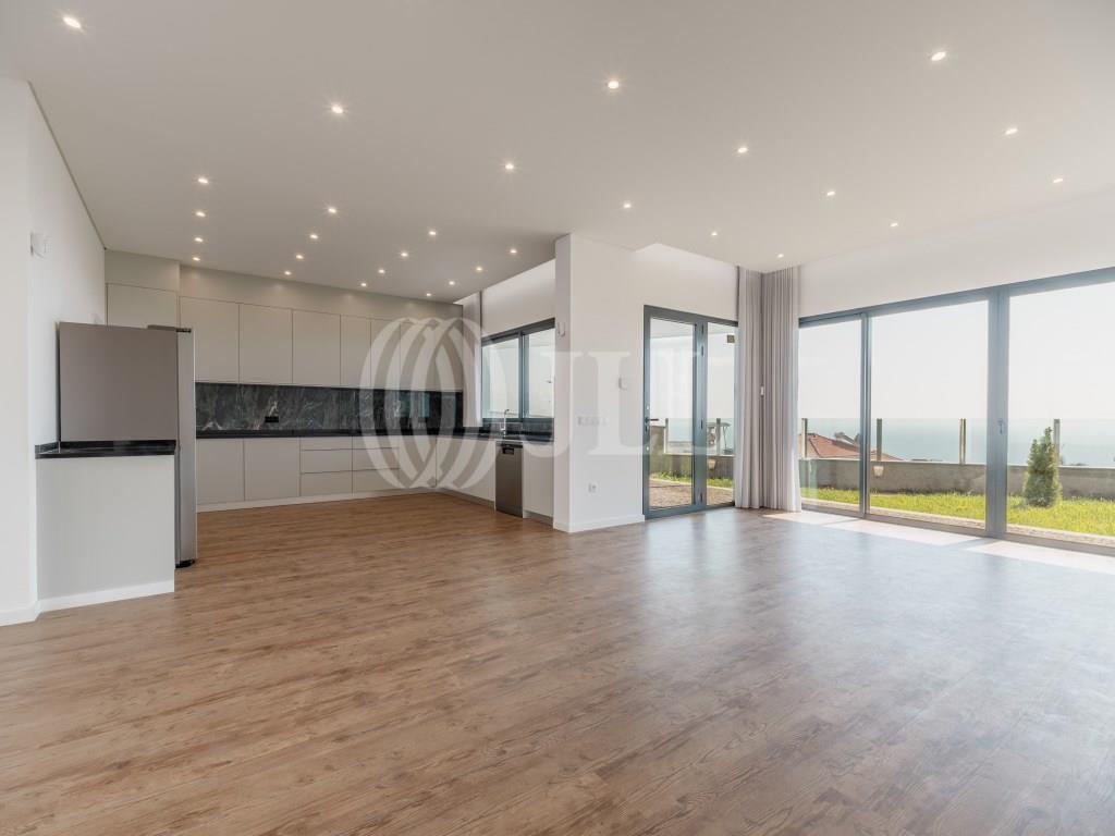 3 bedroom villa with pool and sea views, in Machico, Madeira