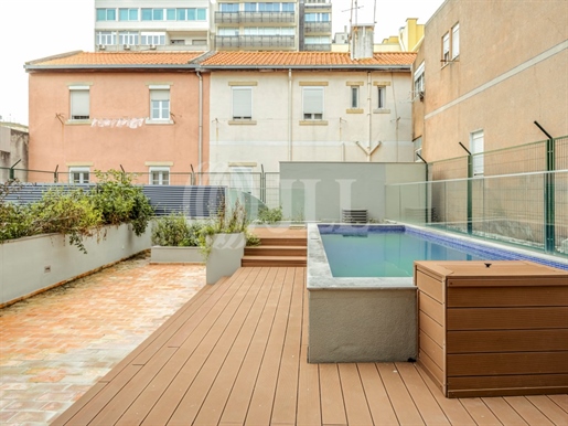3-Bedroom apartment, new, with pool in Picoas, Lisbon