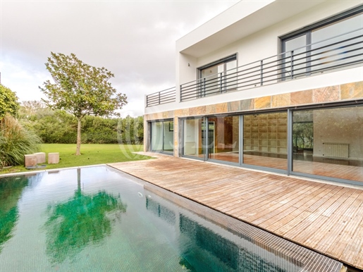 5-Bedroom villa with garden and pool in Bicesse, Cascais