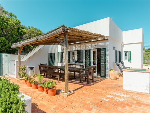 2-Bedroom villa in Ferragudo, in Lagoa, Algarve
