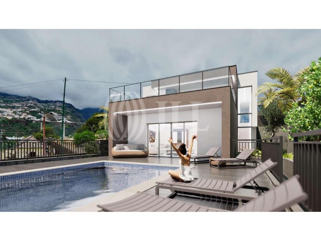 3-Bedroom villa with sea view in São Martinho, Funchal